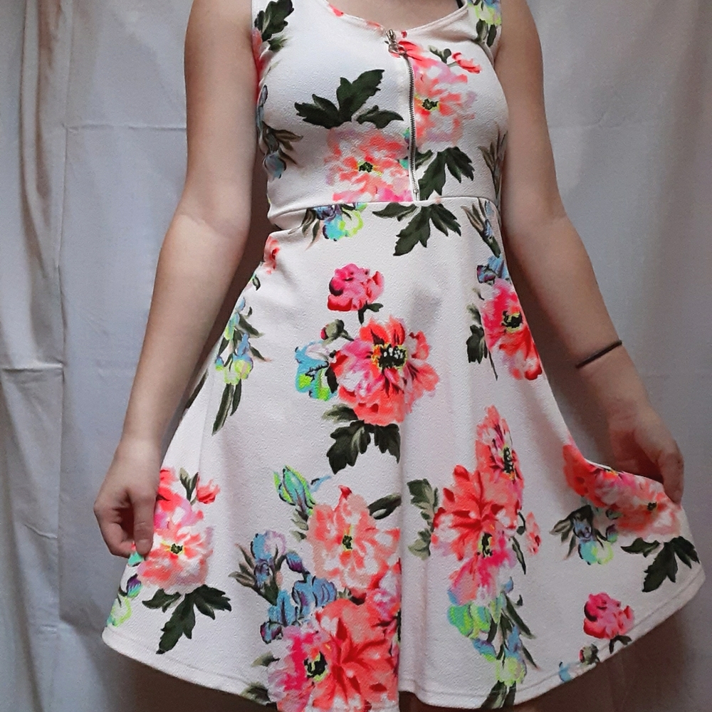 Rue21 White Floral Dress